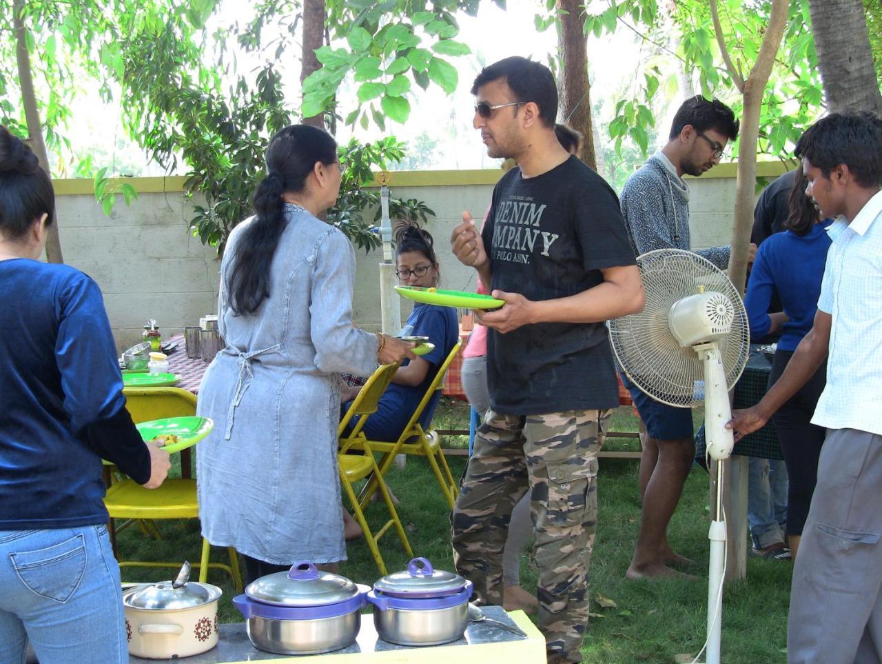 Holiyday In Vgf Farm House Dānishpet Esterno foto